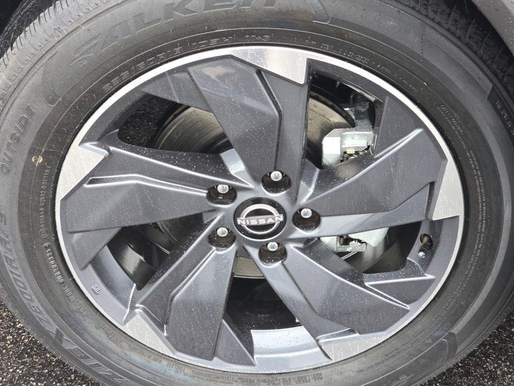 new 2025 Nissan Rogue car, priced at $32,435
