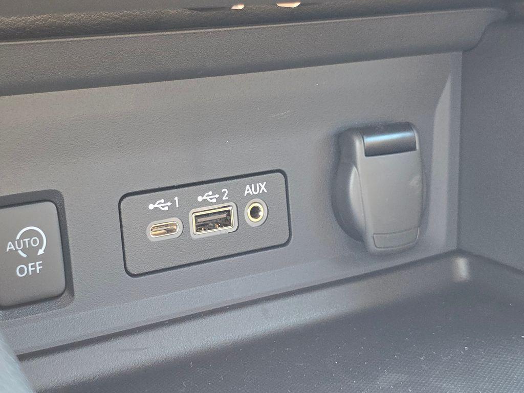 new 2025 Nissan Sentra car, priced at $25,917
