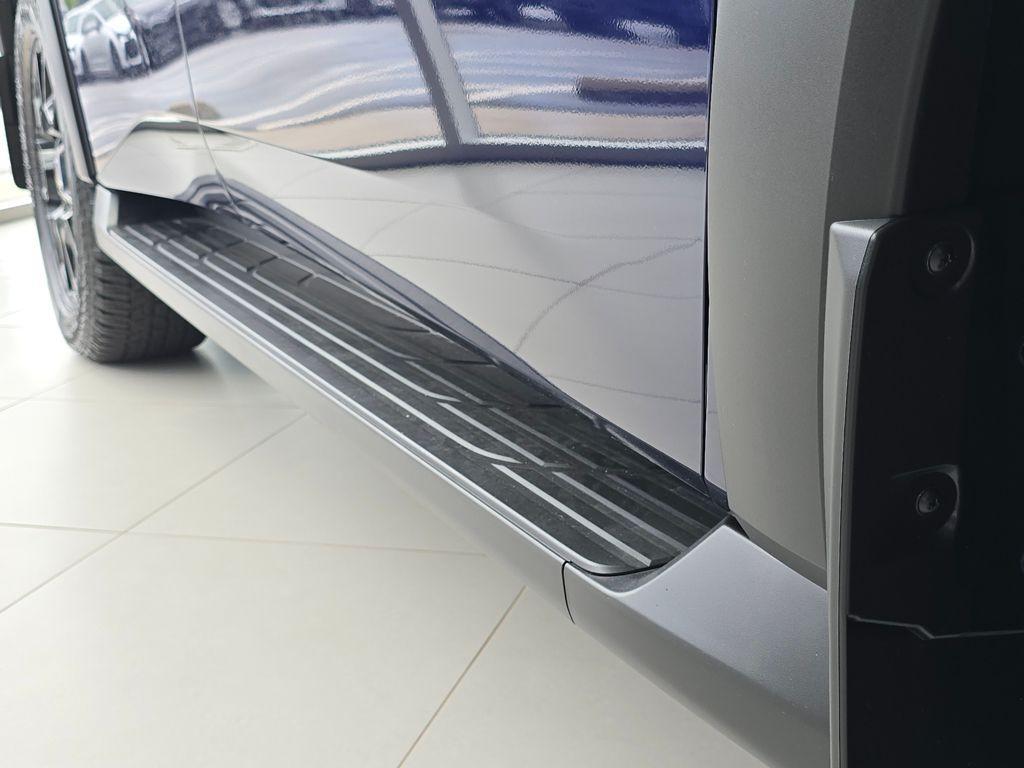 new 2025 Nissan Armada car, priced at $81,015