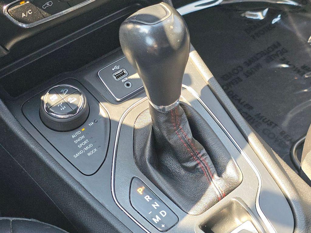 used 2019 Jeep Cherokee car, priced at $18,299