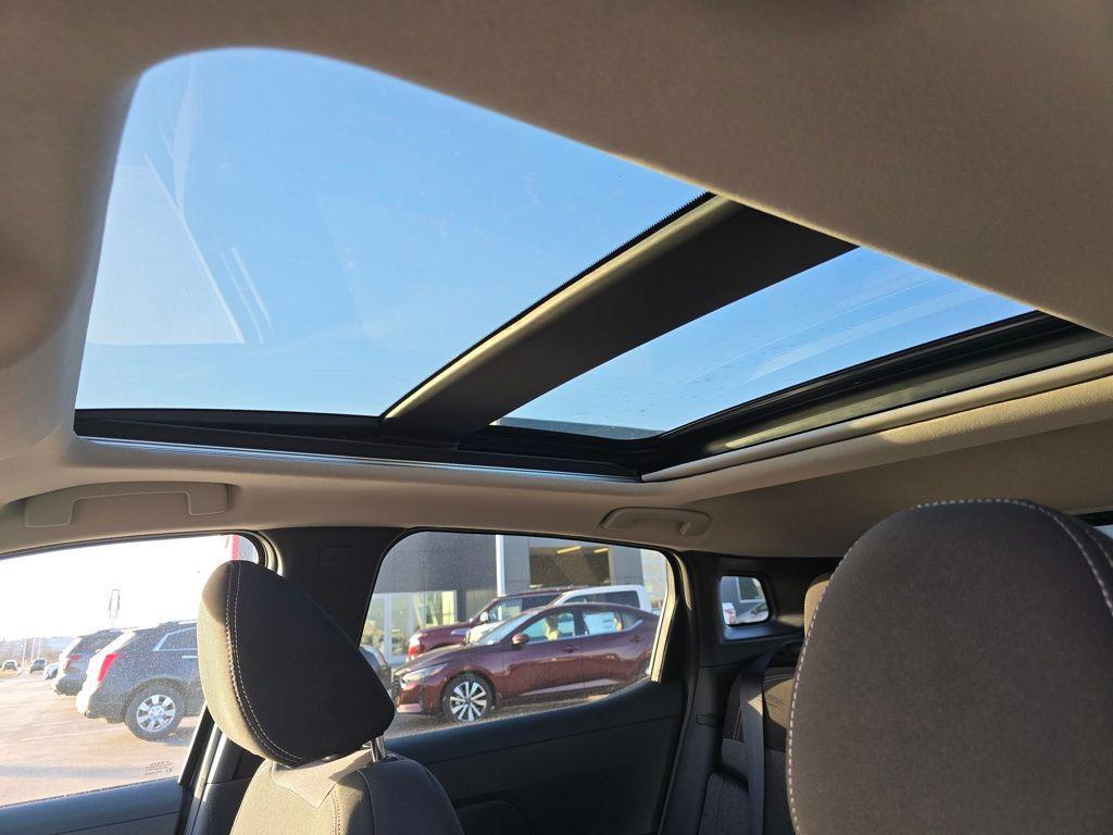 new 2025 Nissan Kicks car, priced at $30,030