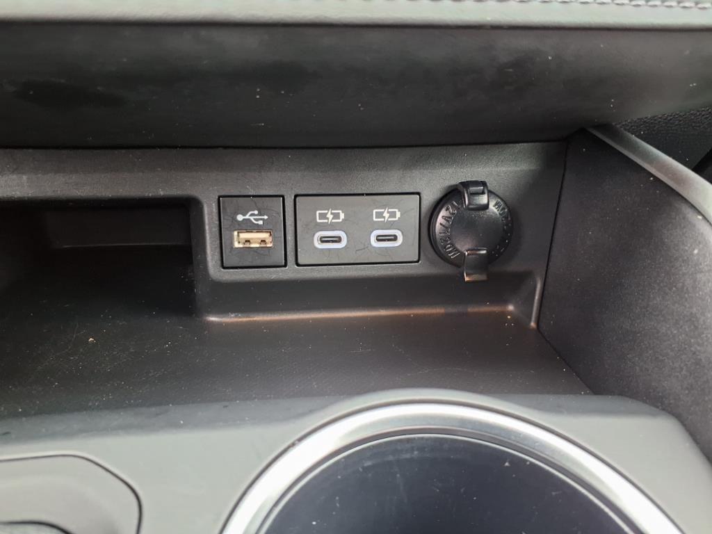 used 2024 Toyota Highlander car