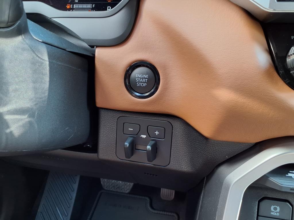 new 2025 Toyota Tundra car