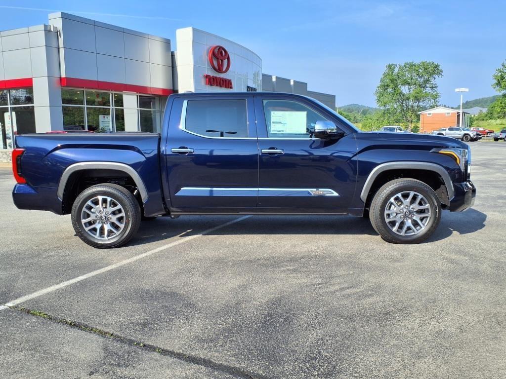 new 2025 Toyota Tundra car