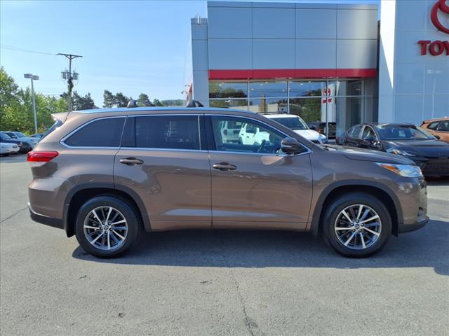 used 2018 Toyota Highlander car, priced at $23,275