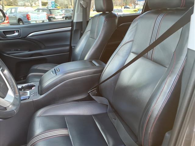 used 2019 Toyota Highlander car, priced at $19,870