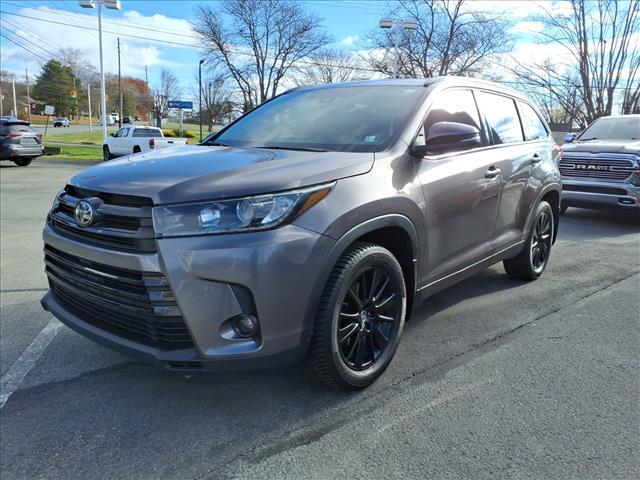 used 2019 Toyota Highlander car, priced at $19,870
