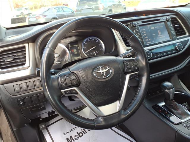used 2019 Toyota Highlander car, priced at $19,870