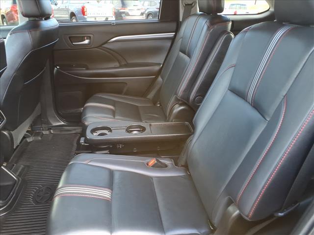 used 2019 Toyota Highlander car, priced at $19,870