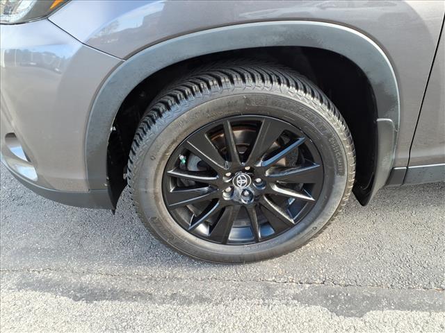 used 2019 Toyota Highlander car, priced at $19,870