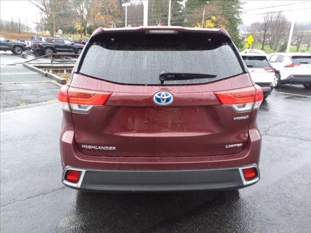 used 2019 Toyota Highlander Hybrid car, priced at $31,999