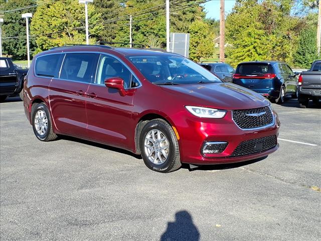 used 2021 Chrysler Pacifica car, priced at $21,624