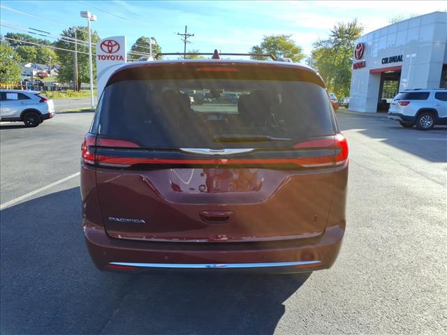 used 2021 Chrysler Pacifica car, priced at $21,624