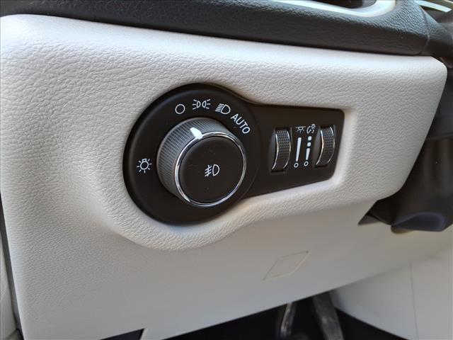 used 2021 Chrysler Pacifica car, priced at $21,624