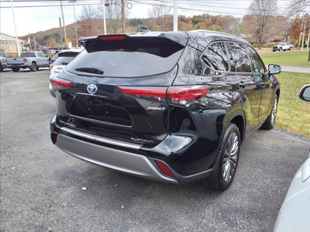 used 2021 Toyota Highlander Hybrid car, priced at $39,848