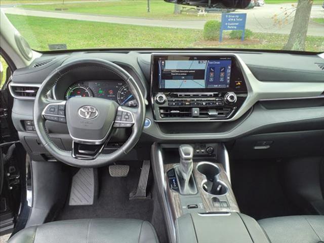 used 2021 Toyota Highlander Hybrid car, priced at $39,848