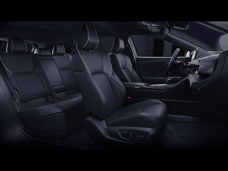 new 2025 Toyota Crown Signia car
