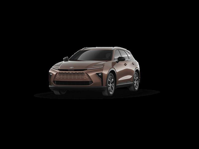 new 2025 Toyota Crown Signia car