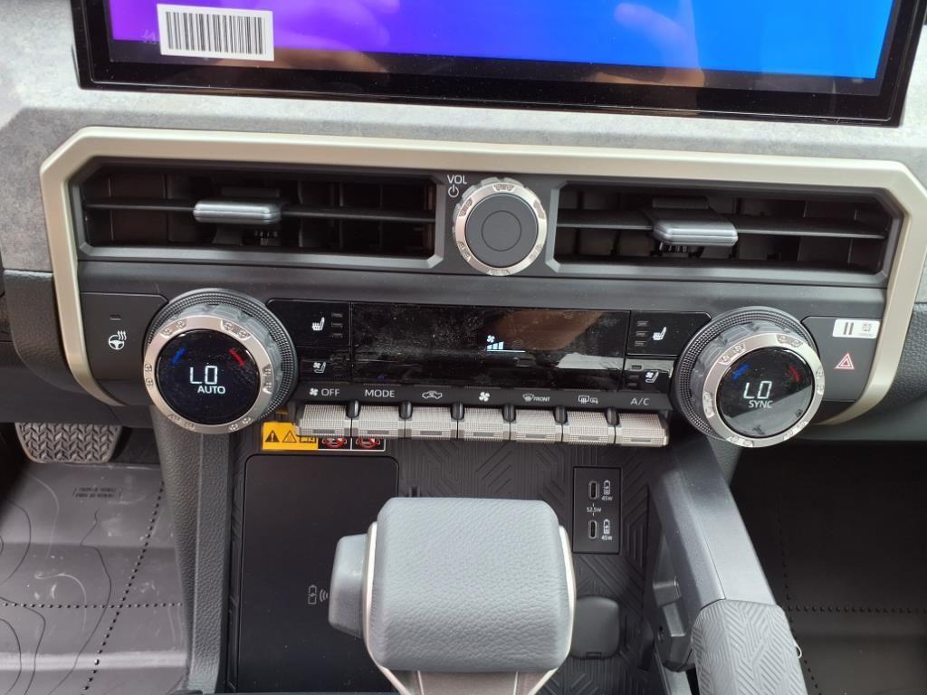 new 2025 Toyota Tacoma Hybrid car