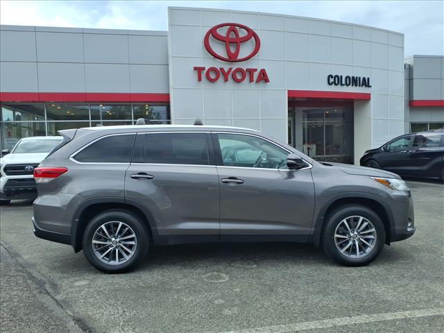 used 2019 Toyota Highlander car, priced at $26,400