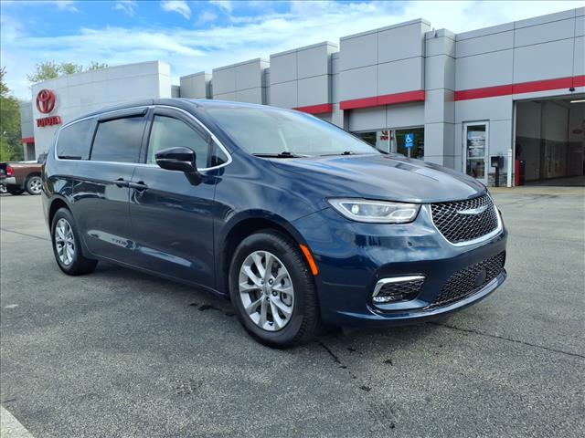 used 2024 Chrysler Pacifica car, priced at $41,725