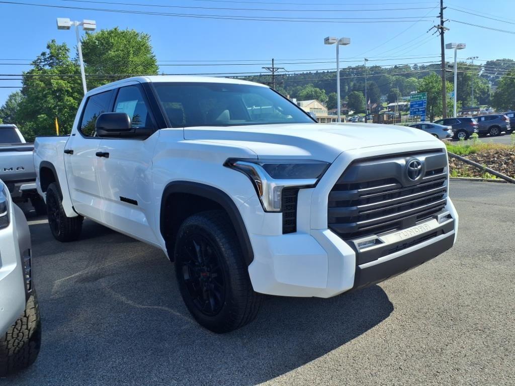 new 2025 Toyota Tundra car