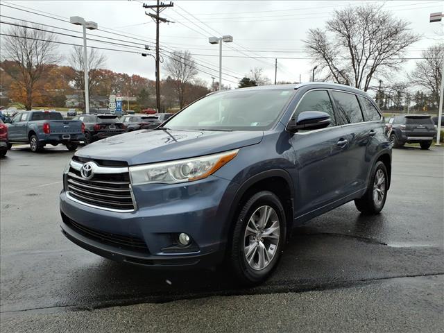 used 2015 Toyota Highlander car, priced at $14,798