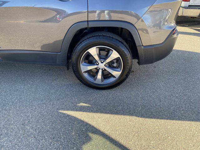 used 2019 Jeep Cherokee car, priced at $21,900