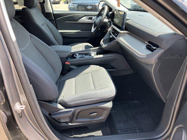 new 2025 Ford Explorer car, priced at $43,980