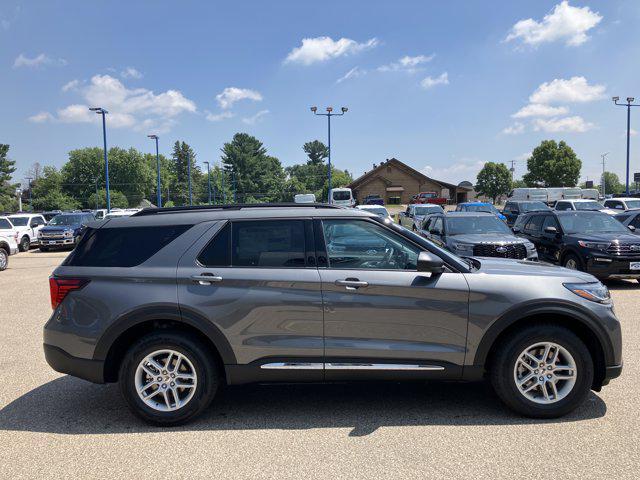 new 2025 Ford Explorer car, priced at $43,980