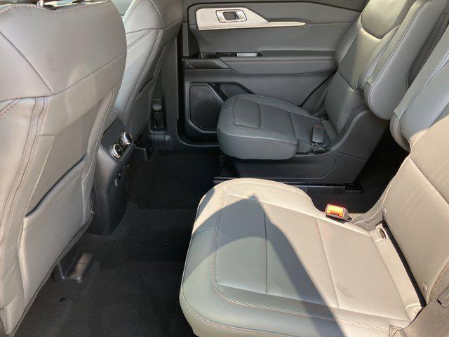 new 2025 Ford Explorer car, priced at $48,685