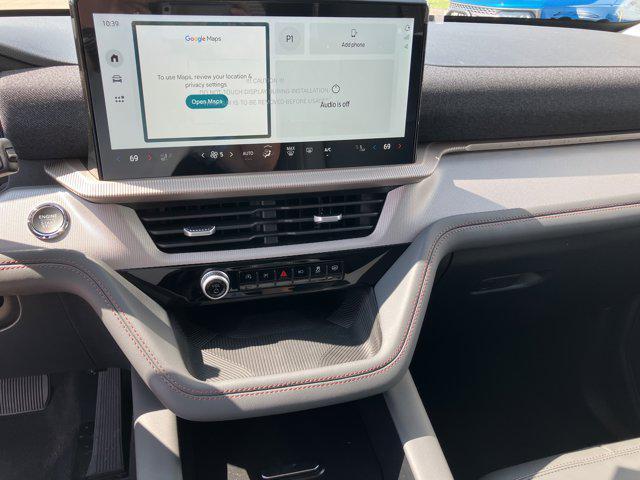new 2025 Ford Explorer car, priced at $48,685