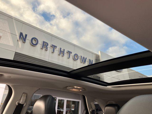 used 2016 Ford Edge car, priced at $13,995