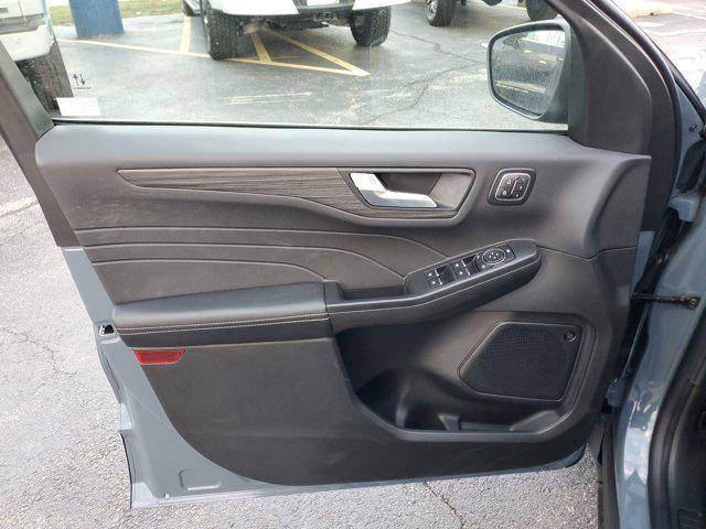 used 2025 Ford Escape car, priced at $39,995