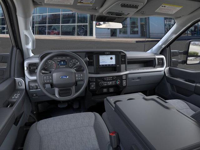 new 2025 Ford F-350 car, priced at $65,000