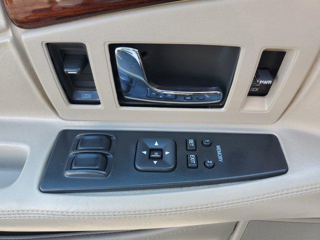 used 2001 Cadillac Eldorado car, priced at $15,995