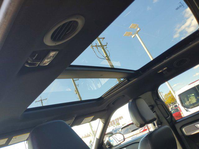 used 2024 Ford Explorer car, priced at $41,995