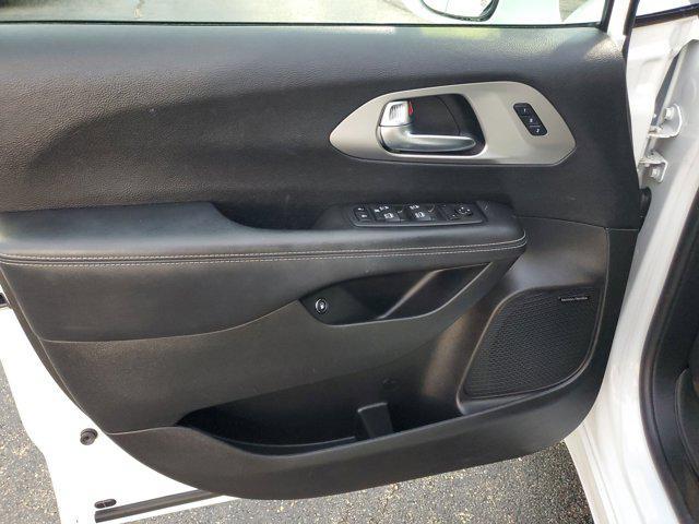 used 2022 Chrysler Pacifica Hybrid car, priced at $38,995