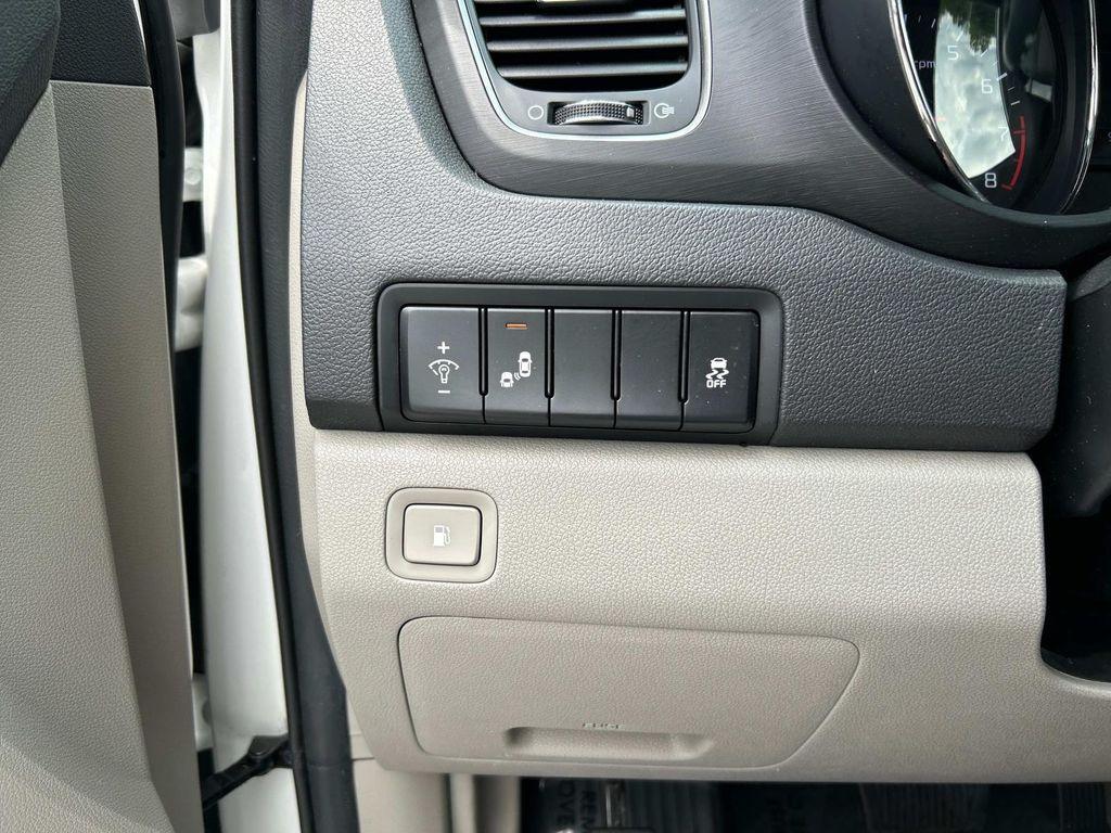used 2020 Kia Sedona car, priced at $17,991
