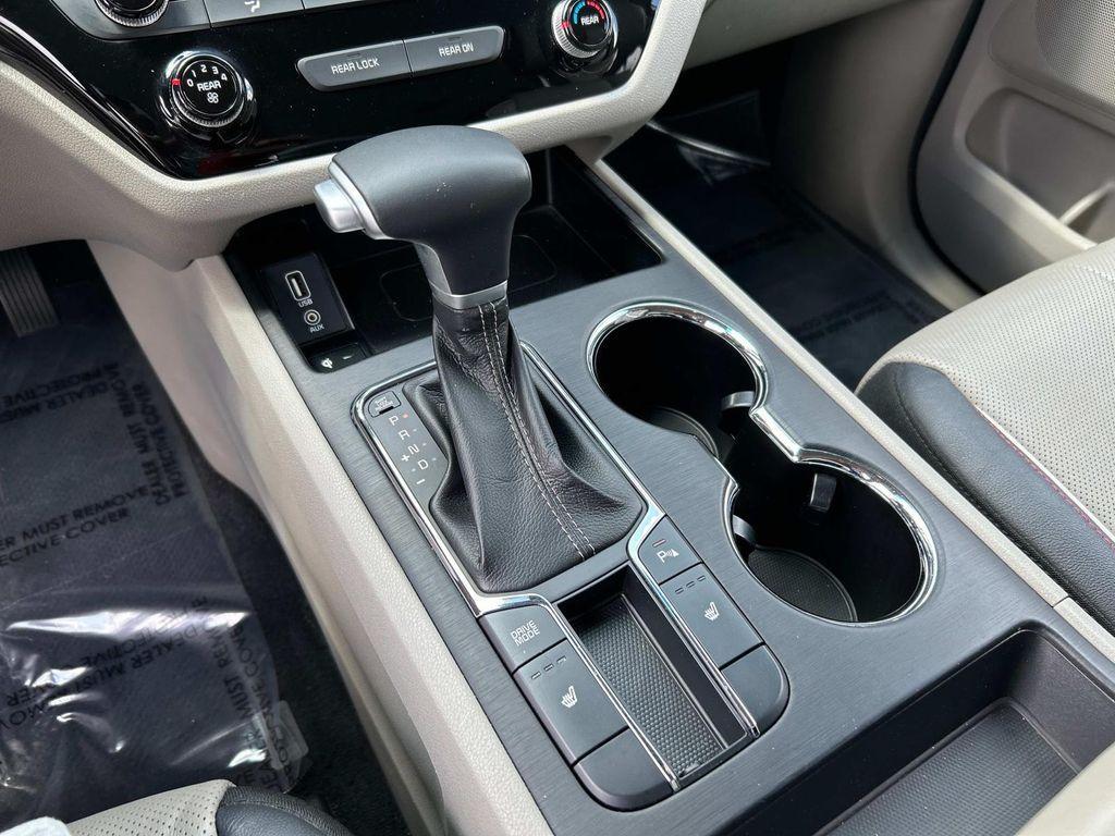 used 2020 Kia Sedona car, priced at $17,991