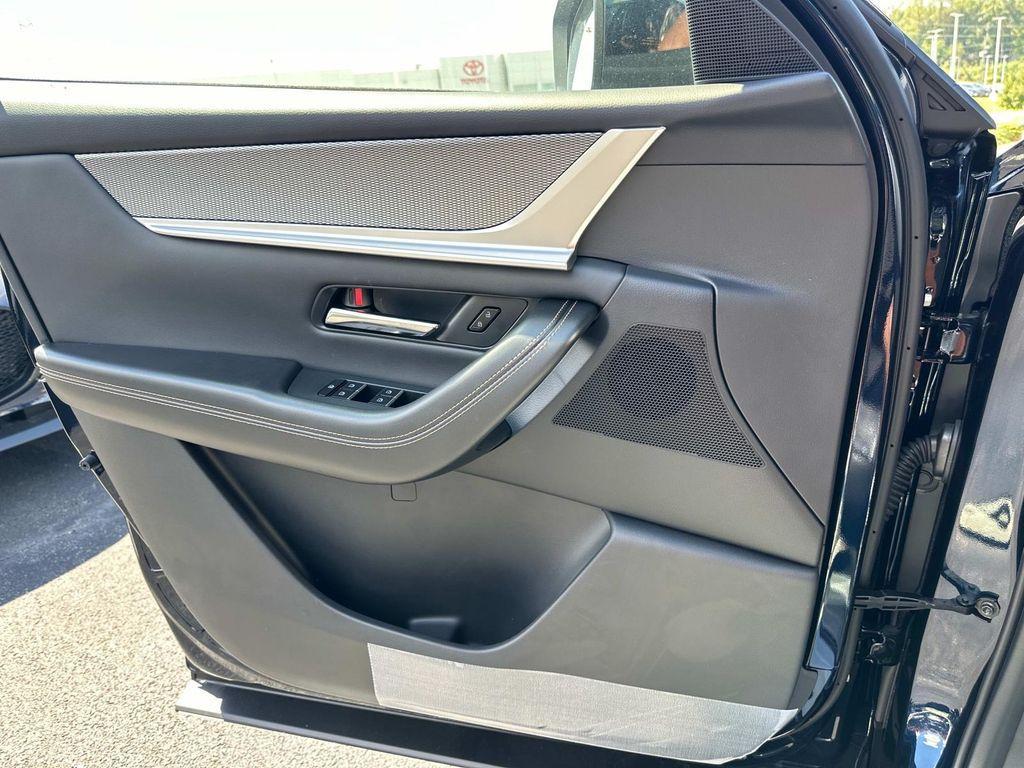 new 2025 Mazda CX-90 car, priced at $40,291