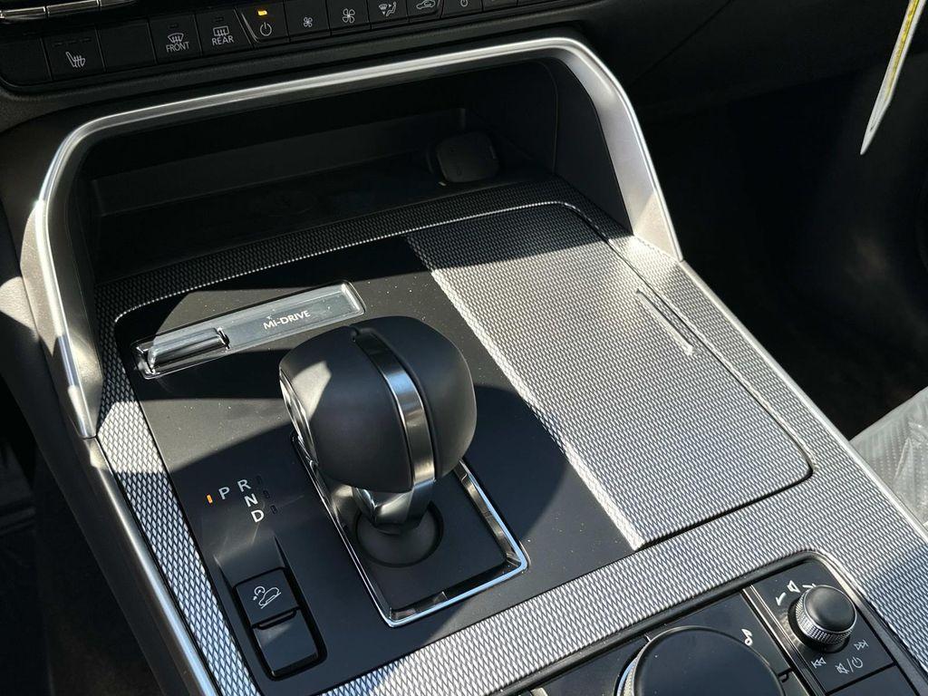 new 2025 Mazda CX-90 car, priced at $40,291