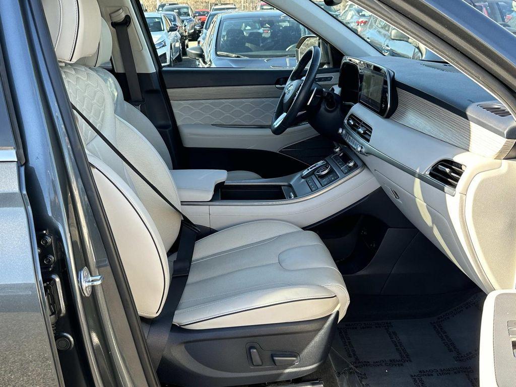 used 2022 Hyundai Palisade car, priced at $37,491