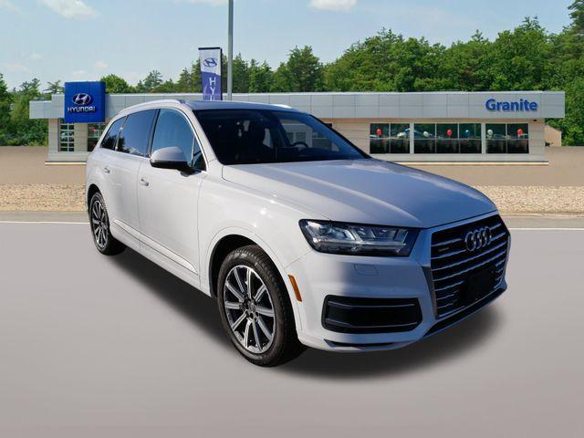 used 2019 Audi Q7 car, priced at $19,690