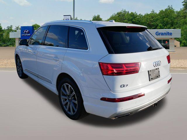 used 2019 Audi Q7 car, priced at $19,690