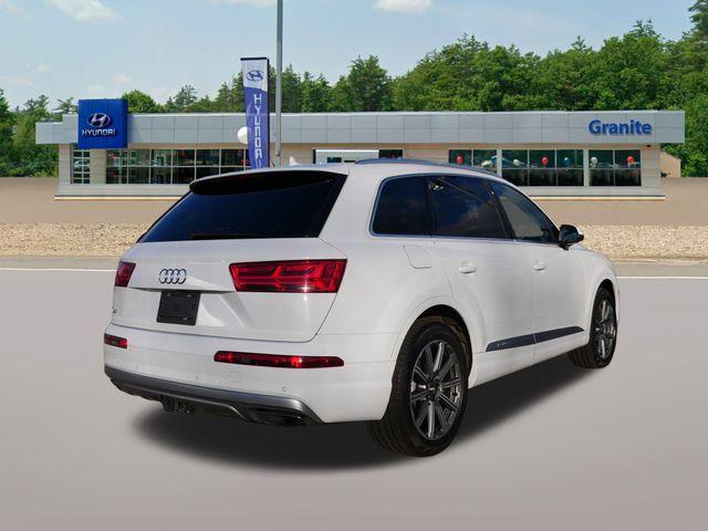 used 2019 Audi Q7 car, priced at $19,690