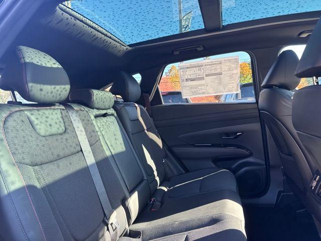 new 2025 Hyundai TUCSON Hybrid car, priced at $36,252