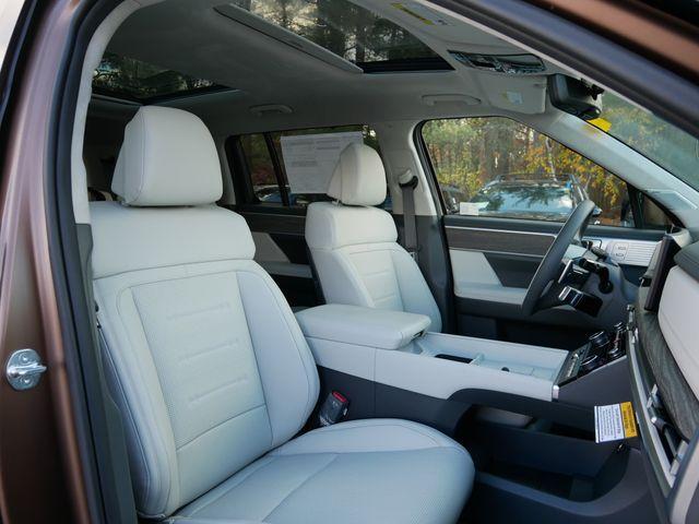 new 2025 Hyundai Santa Fe car, priced at $46,637