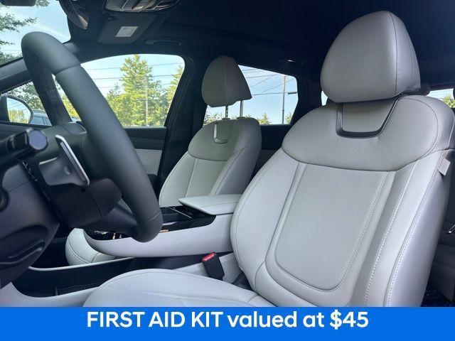 new 2025 Hyundai TUCSON Hybrid car, priced at $39,667
