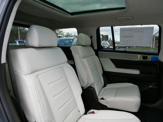 new 2024 Hyundai Santa Fe car, priced at $42,669